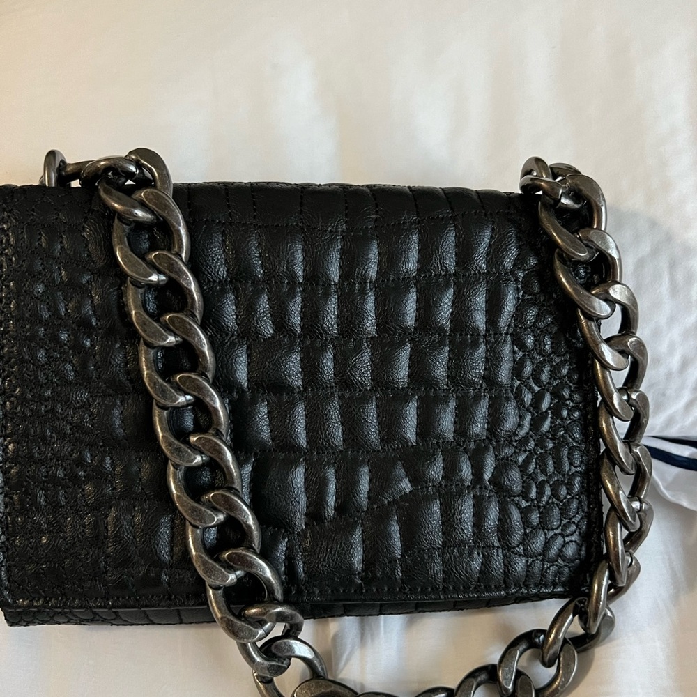 shoulder bag